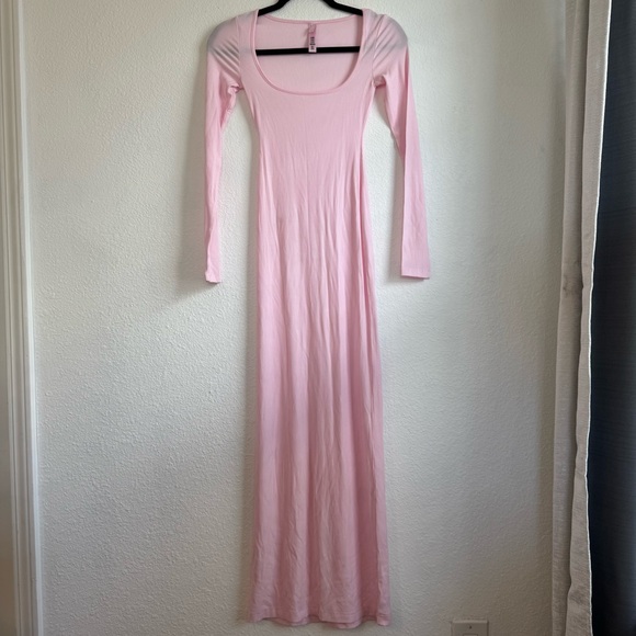 SKIMS Soft Lounge Long Sleeve Maxi Dress - Cherry Blossom Pink (XSP) NWOT - Picture 1 of 6